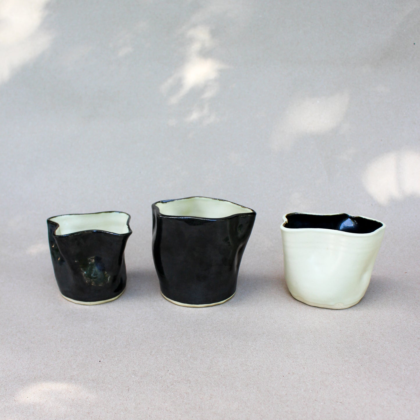 Wavy Vase - Medium White
