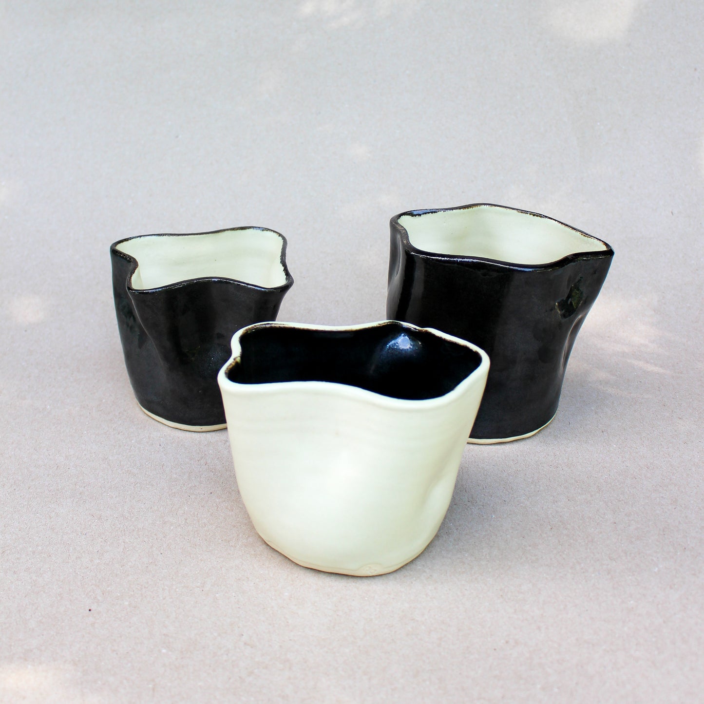 Wavy Vase - Medium White